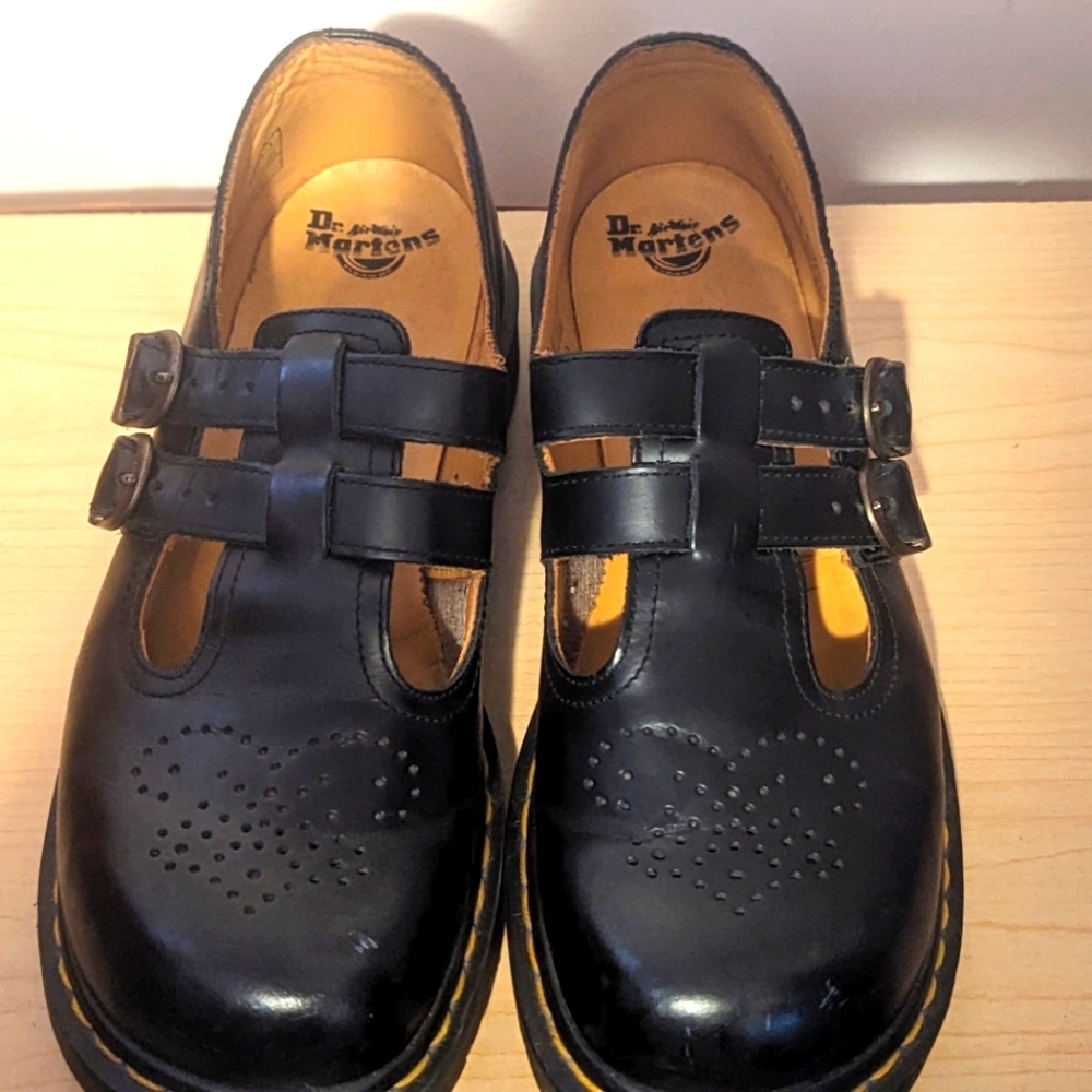 Dr. Martens Mary Jane 8065 - 2 Buckle Black Ladies Size 42 - 10/10.5 EUC